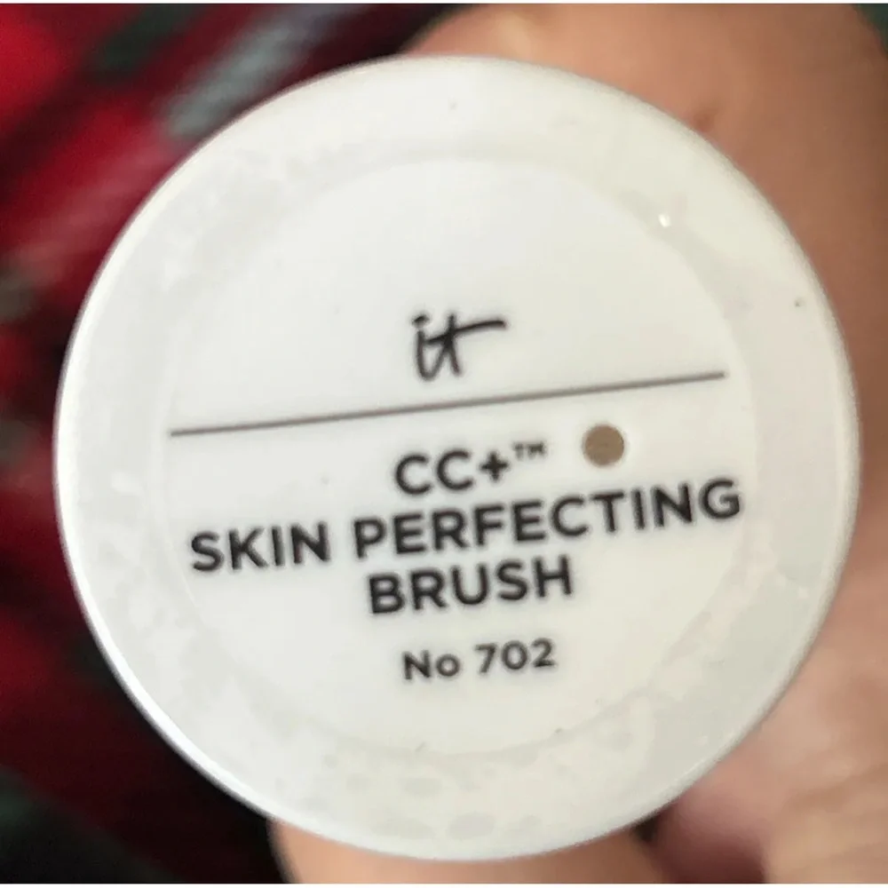 New IT Cosmetics Heavenly Skin CC+ Skin Perfecting Makeup Brush, No.702